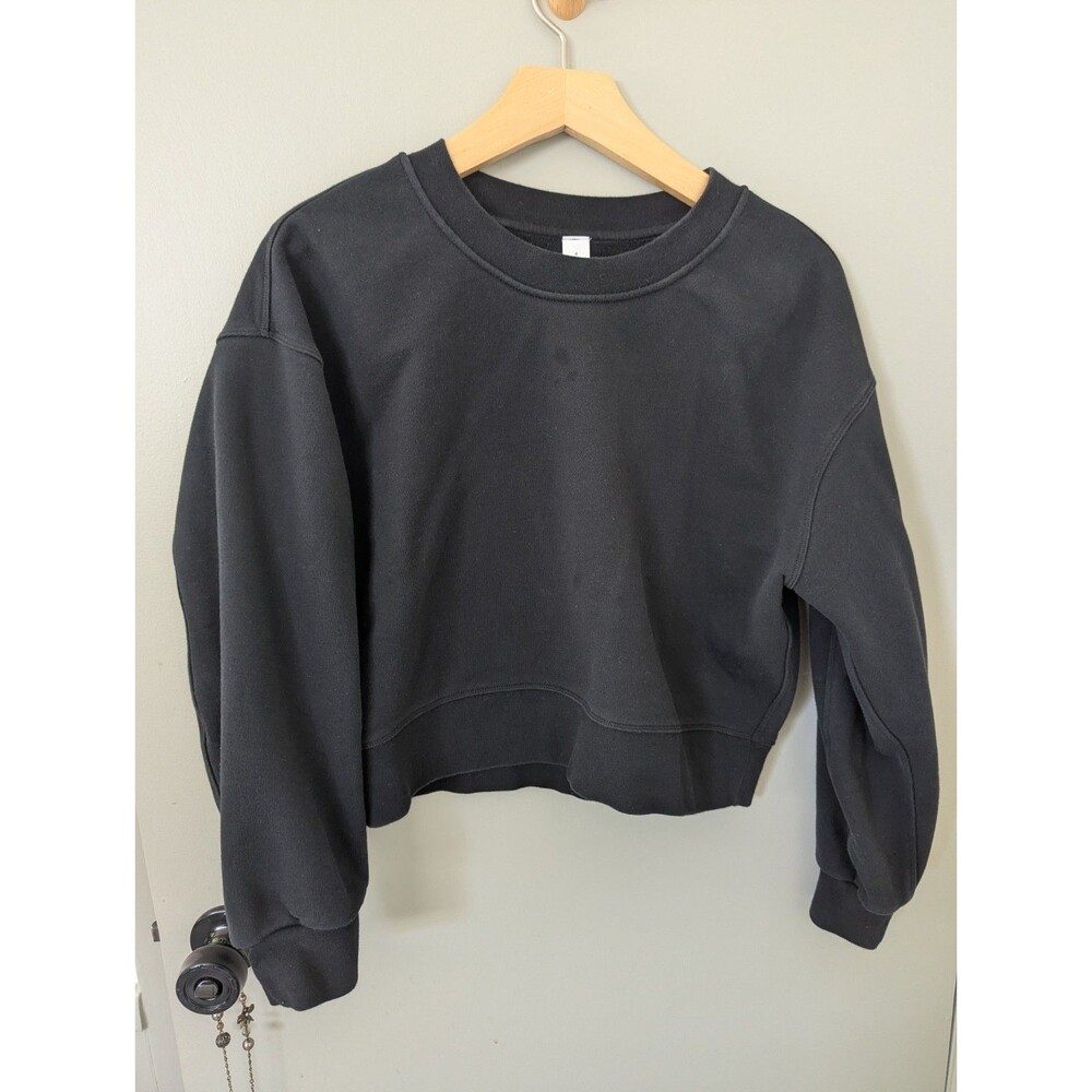 Lululemon size 4 Black Perfectly Oversized Cropped Pullover